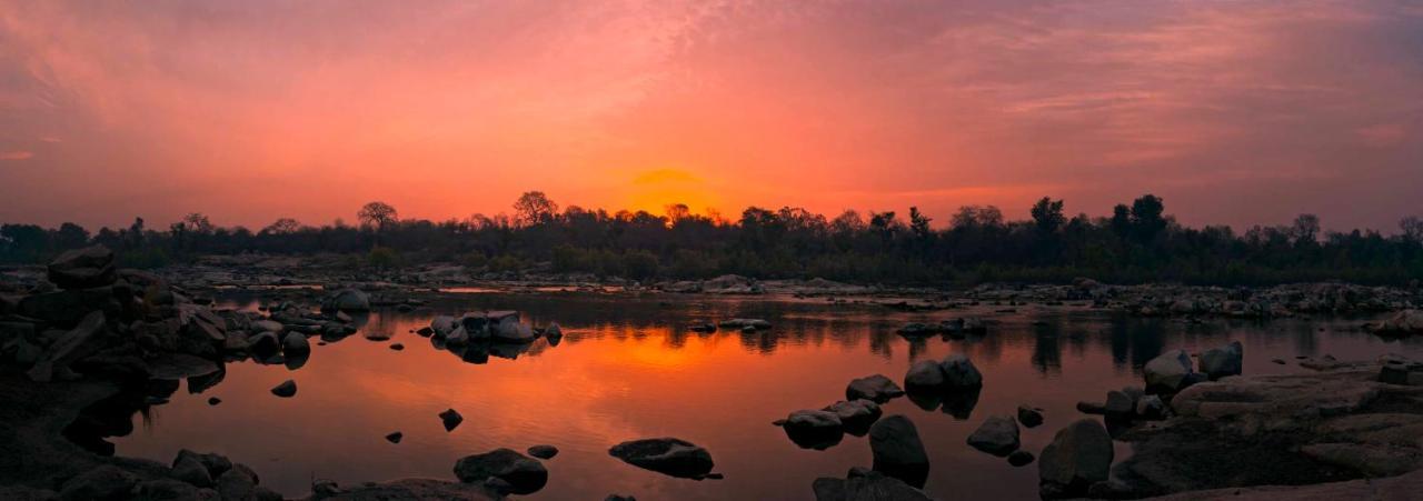 Bundelkhand Riverside Orchha Extérieur photo